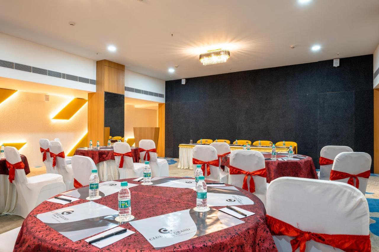 Clubway Grand A Boutique Hotel Jorhat Ngoại thất bức ảnh