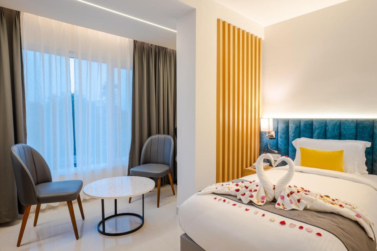 Clubway Grand A Boutique Hotel Jorhat Ngoại thất bức ảnh