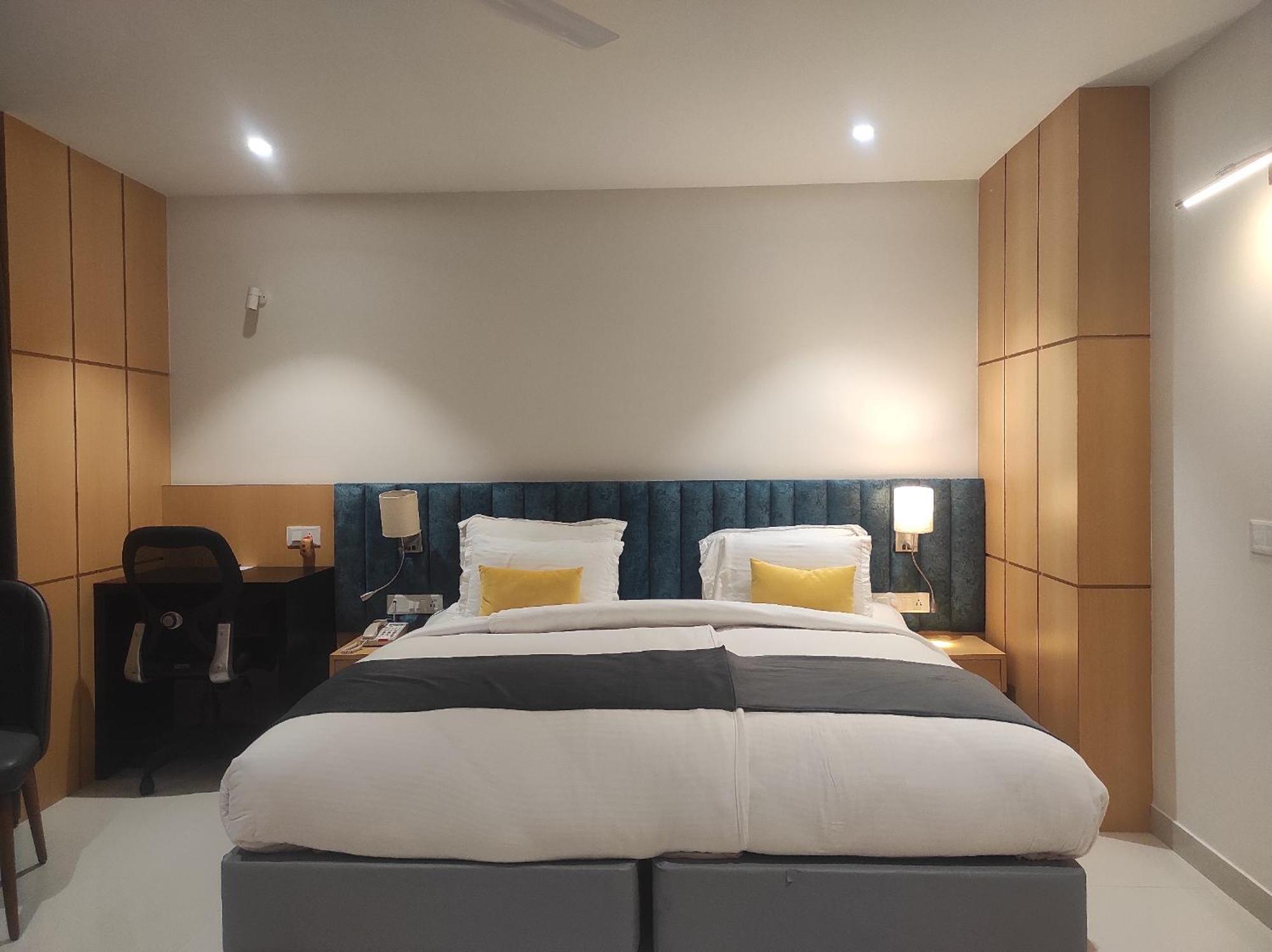 Clubway Grand A Boutique Hotel Jorhat Ngoại thất bức ảnh