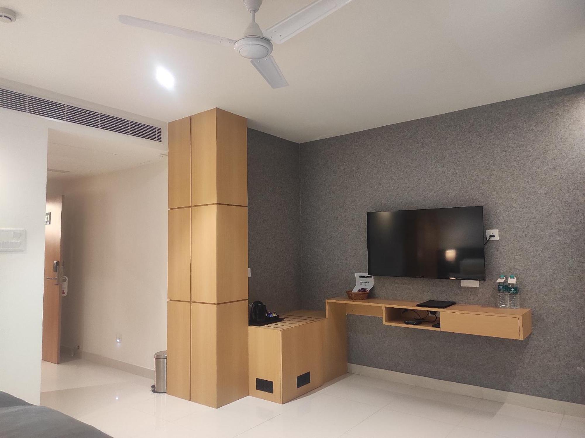 Clubway Grand A Boutique Hotel Jorhat Ngoại thất bức ảnh